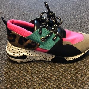 Steve Madden sneakers